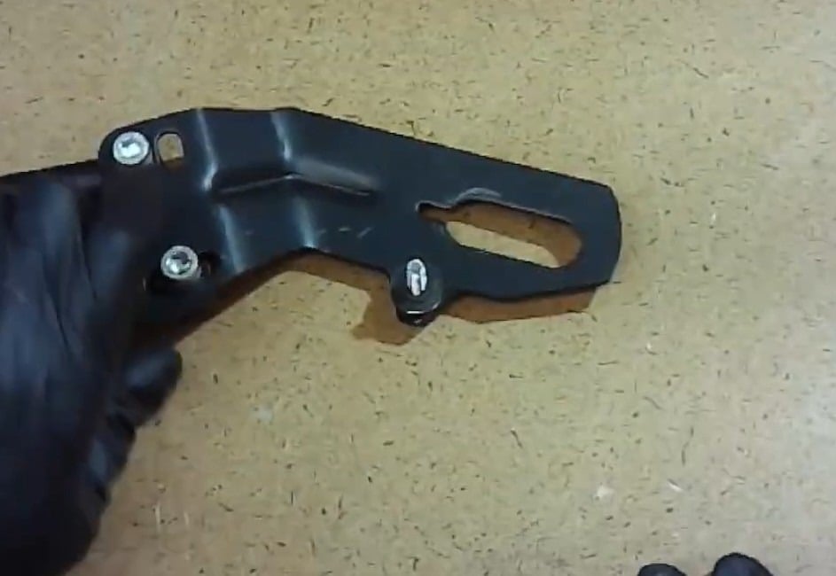 Washers assembled on bolt