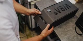 Toimitus ja seuranta