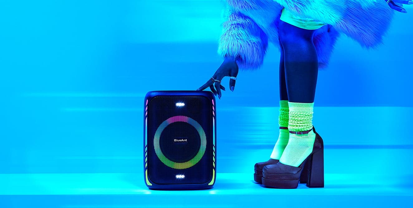 FIRMWARE UPDATES & APPS