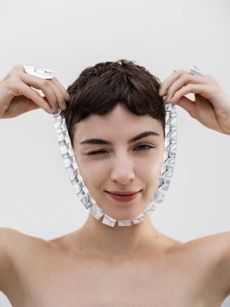 Yhteystiedot ja myymälät