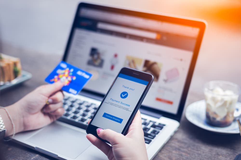 PAYMENT & DISCOUNTS