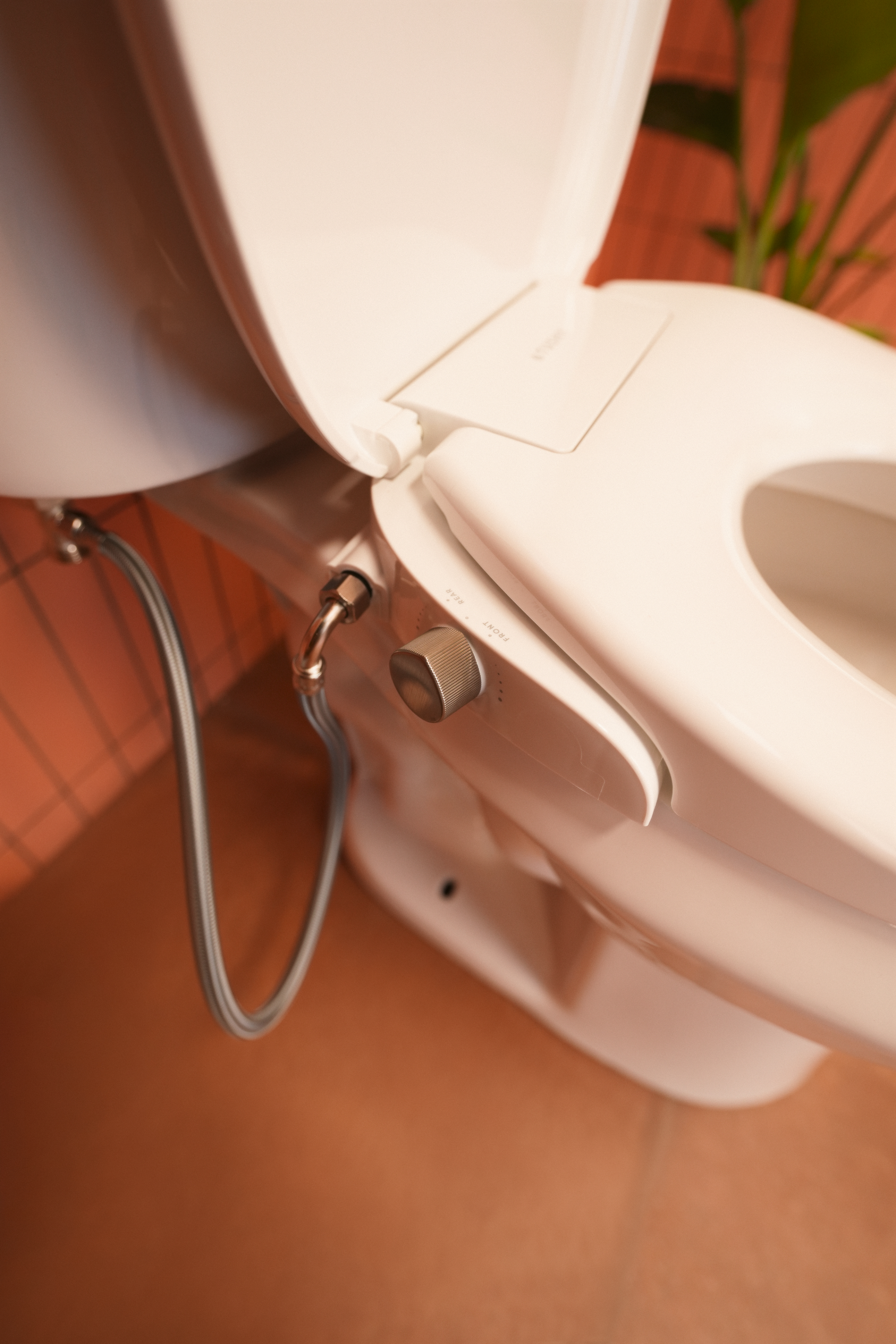 TUSHY Wave Non-Electric Bidet Seat