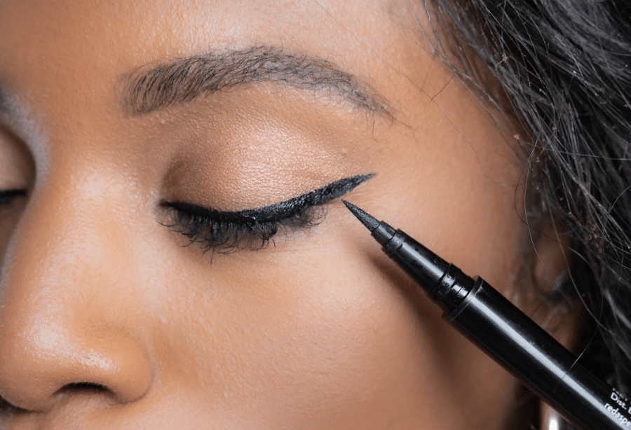 Lucy's Lash Pen in Black FAQs