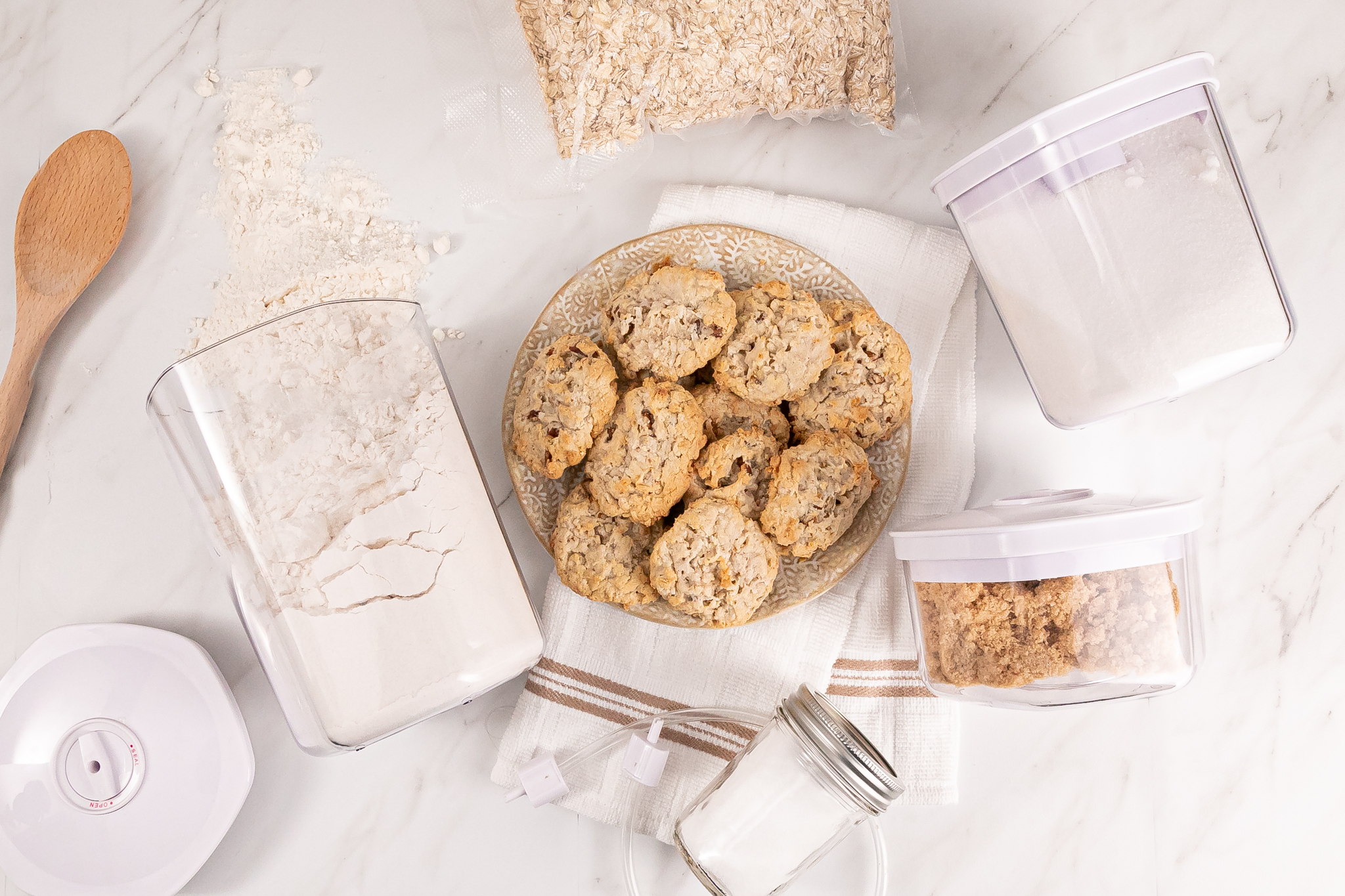 How do I vacuum seal dry goods in the Avid Armor Guide Series GS53