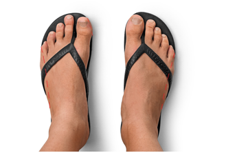 Wide feet sales flip flops