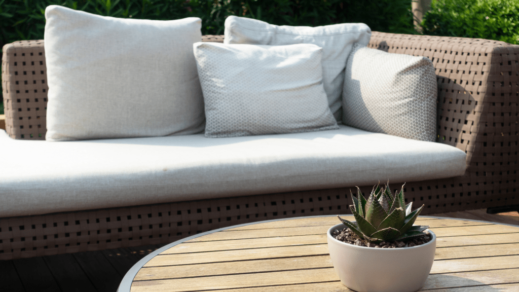 Clean Garden Furniture