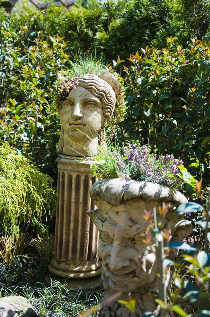 Garden feature